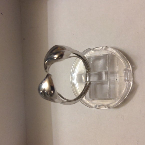 Avon Signed Heart Shaped Adjustable Women's Ring Size 8 / 8 1/2 - Picture 2 of 12